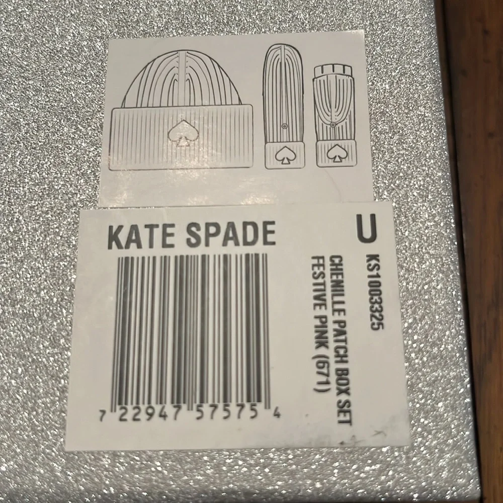 Kate Spade‎ chenille patch hat and mitten set, NWOT
